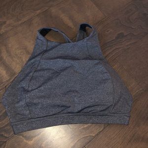 free to be serene lululemon HIGH NECK sports bra 
size 4